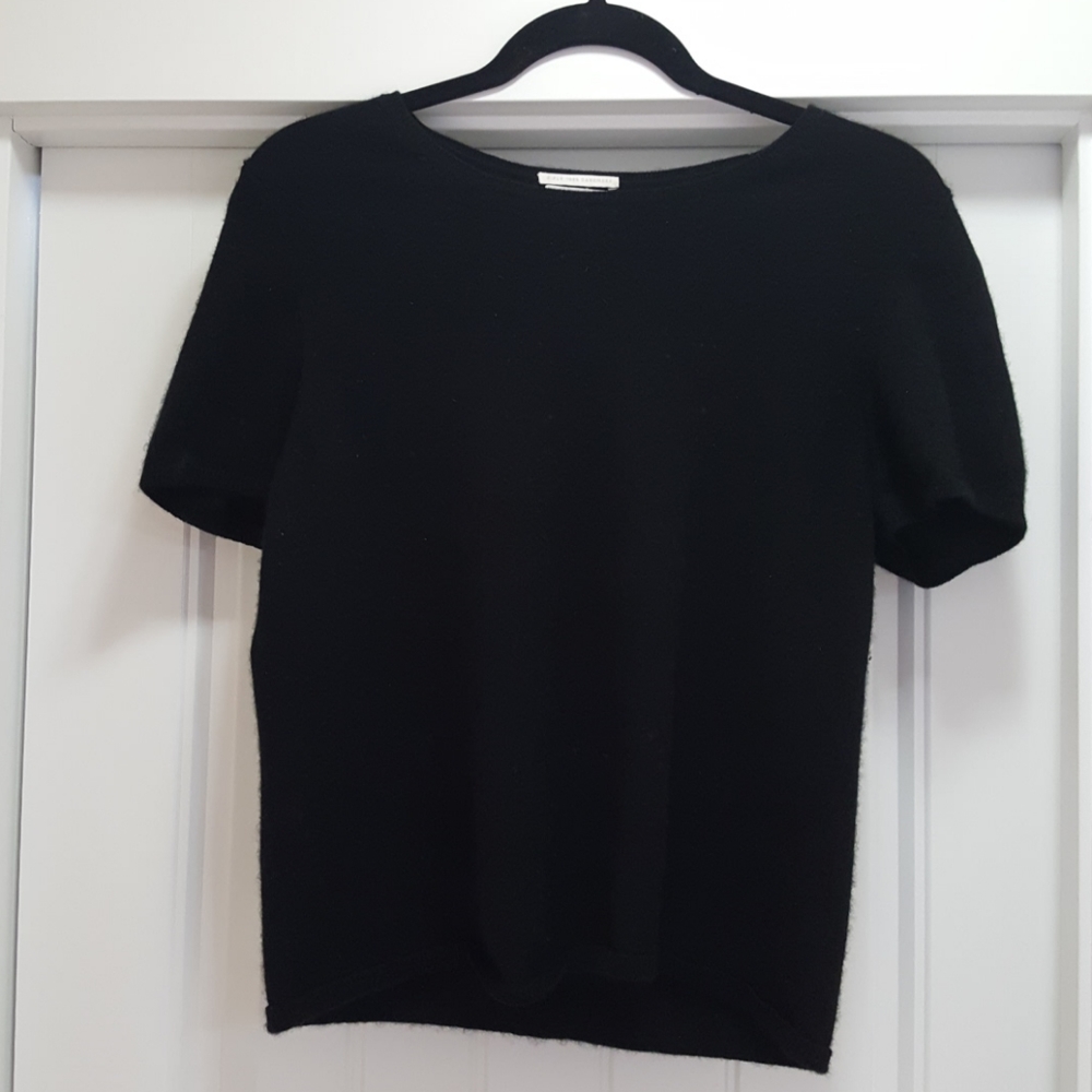 Black 100% cashmere sweater